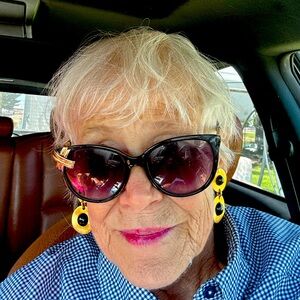 Meet your Posher, Willa reynolds